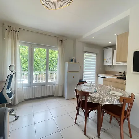 Ozana - Plage, Parc, Wifi, Parking Apartament *